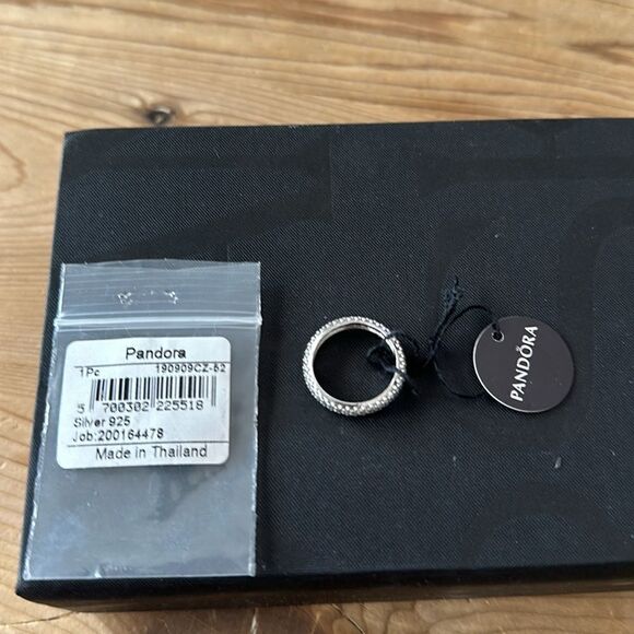 PANDORA Inspiration Within Ring Clear Zirconia, Silver Enamel Size 52 - Picture 5 of 8